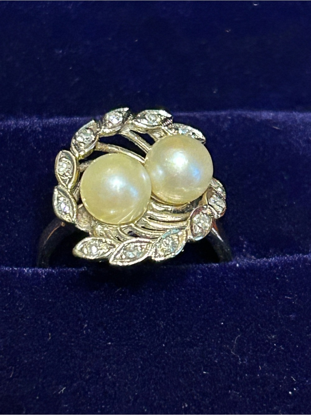 Vintage Toi et Moi 14KT White Gold Double 7mm Cultured Pearl Diamond Wreath Ring